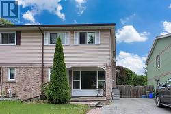 529 LANCELOT CRESCENT Oshawa (Eastdale), ON L1K 1J9