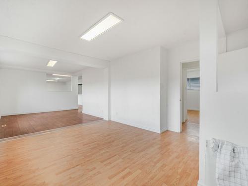 Edmonton, Alberta - Indoor Photo Showing Other Room