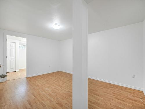 Edmonton, Alberta - Indoor Photo Showing Other Room