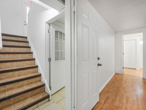Edmonton, Alberta - Indoor Photo Showing Other Room