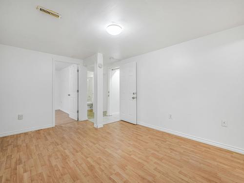 Edmonton, Alberta - Indoor Photo Showing Other Room