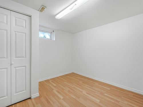 Edmonton, Alberta - Indoor Photo Showing Other Room
