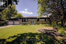 15 BOOTH STREET E Mapleton, ON N0G 2K0