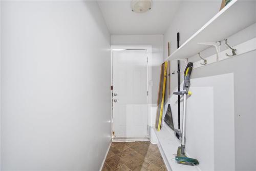 Mudroom/ Rear Entrance - 539 Agnes Street, Winnipeg, MB 
