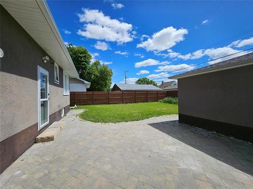 664 Prince Rupert Avenue, Winnipeg, MB 