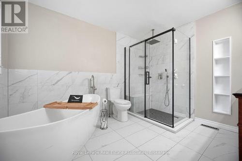 primary ensuite is a tranquil retreat - 6343 Alderwood Trail, Mississauga, ON 