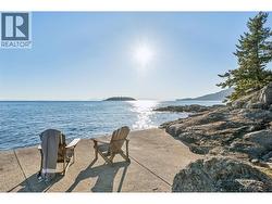 6054 GLENEAGLES DRIVE  West Vancouver, BC V7W 1W2