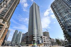 815 - 430 SQUARE ONE DRIVE Mississauga, ON L5B 3Y1