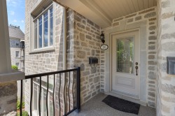 Façade - 