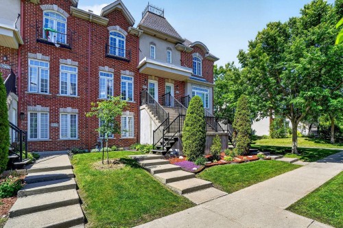 7930 Rue Angèle  Laval (Duvernay), QC H7A 4K3