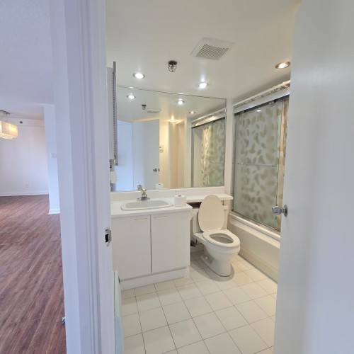 Bathroom - 909-10100 Rue Paul-Comtois, Montréal (Ahuntsic-Cartierville), QC 