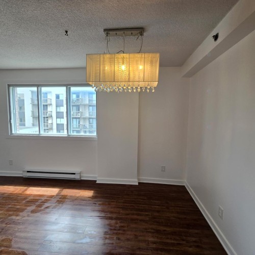 Dining Room - 909-10100 Rue Paul-Comtois, Montréal (Ahuntsic-Cartierville), QC 