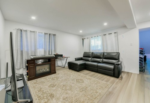 Living Room - 11755 Av. Allard, Montréal (Montréal-Nord), QC 