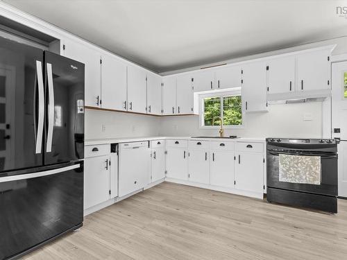 4184 203 Highway, Middle Ohio, NS 