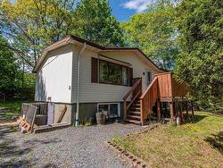 386 Rocky Lake Drive  Bedford, NS B4A 2T5