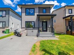 196 Titanium Crescent  Spryfield, NS B3P 0J2