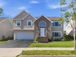 40 Baker Drive  Middle Sackville, NS B4E 1V1