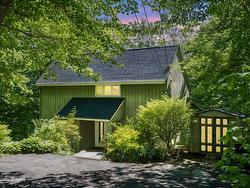 181 Rolling Hills Drive  Waverley, NS B2R 1B7