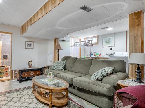 110 Brook Street, Lunenburg, NS - Indoor