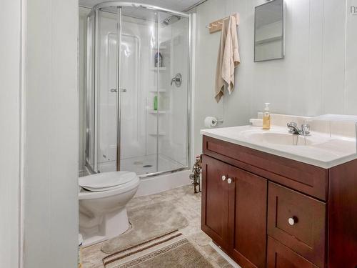 110 Brook Street, Lunenburg, NS - Indoor Photo Showing Bathroom