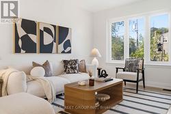 115 BERGEN ROAD Toronto, ON M1P 1S3