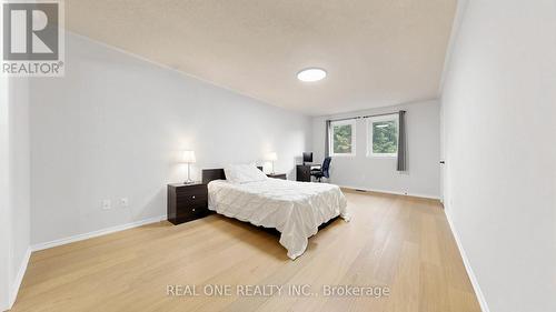 2027 Roy Ivor Crescent, Mississauga, ON 