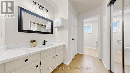 2027 Roy Ivor Crescent, Mississauga, ON 