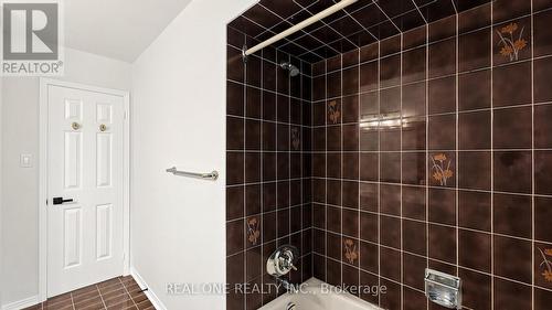 2027 Roy Ivor Crescent, Mississauga, ON 
