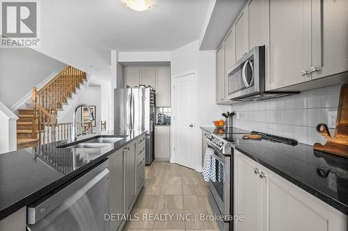 Kitchen with Walk-In Pantry - 756 Dearborn Private, Ottawa, ON 