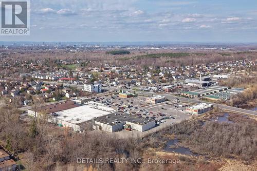Nearby Shopping - 756 Dearborn Private, Ottawa, ON 