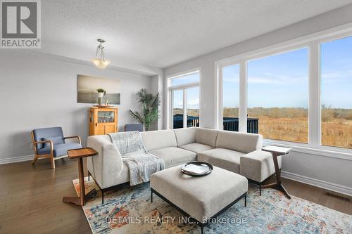 Living Room - 756 Dearborn Private, Ottawa, ON 