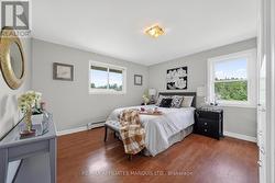 Primary bedroom - 