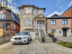 26 DYNEVOR ROAD Toronto, ON M6E 3X1