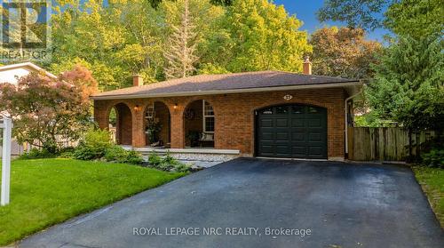 37 SPRUCESIDE CRESCENT  Pelham (Fonthill), ON L3E 0G1