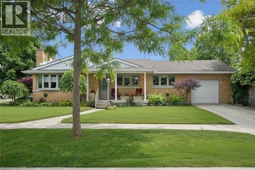 317 PANDORA Avenue N  Kitchener, ON N2H 3E4