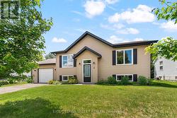 9 MINTO STREET Whitewater Region, ON K0J 1C0