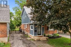 32 SIMCOE STREET Kawartha Lakes (Lindsay), ON K9V 2G4