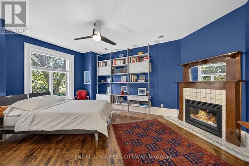 2nd floor bedroom suite with fireplace and ensuite - 119 Strathcona Avenue, Ottawa, ON 