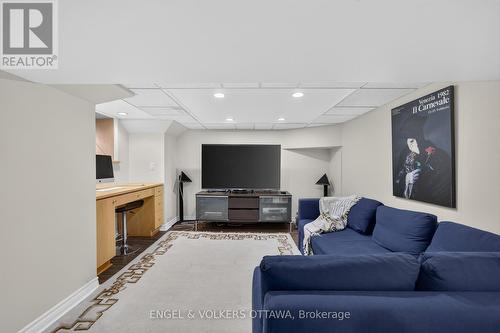Perfect movie night spot for the family. - 119 Strathcona Avenue, Ottawa, ON 