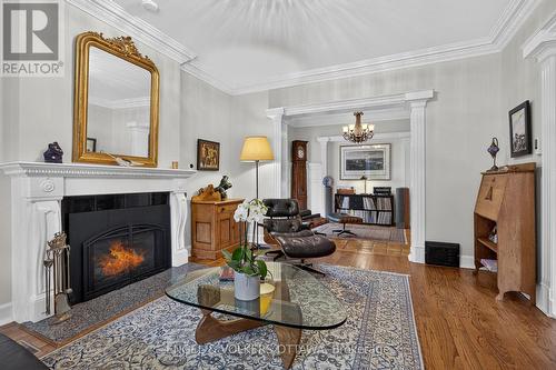 Elegant and stylish main rooms - 119 Strathcona Avenue, Ottawa, ON 