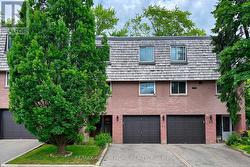 48 - 2145 SHEROBEE ROAD  Mississauga, ON L5A 3G8