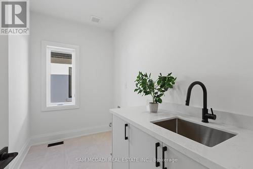 2354 Eighth Line, Oakville, ON 