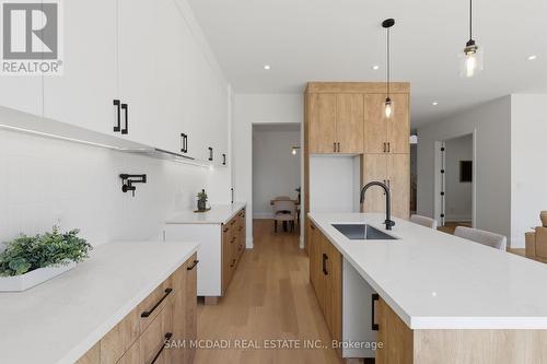2354 Eighth Line, Oakville, ON 