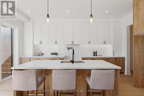 2354 Eighth Line, Oakville, ON 