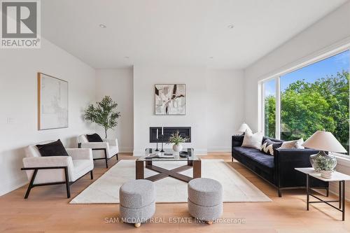 2350 Eighth Line, Oakville, ON 