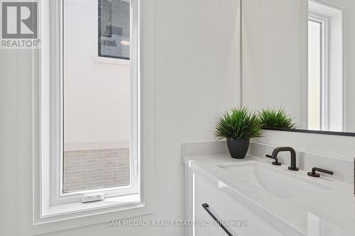 2350 Eighth Line, Oakville, ON 