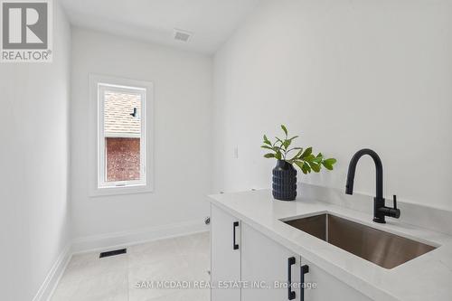 2350 Eighth Line, Oakville, ON 