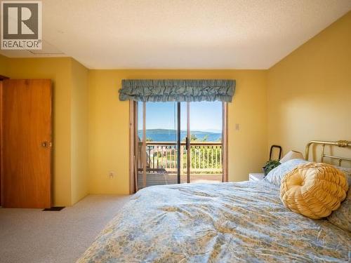 3377 Malaspina Ave, Powell River, BC 