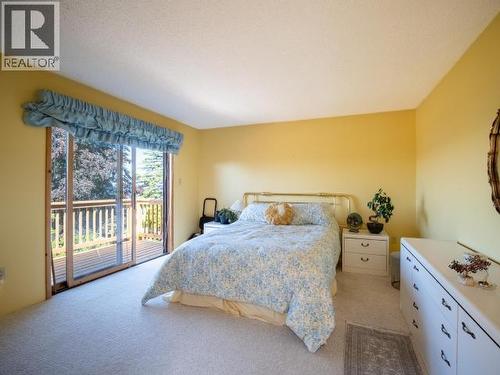 3377 Malaspina Ave, Powell River, BC 