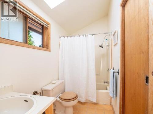 3377 Malaspina Ave, Powell River, BC 